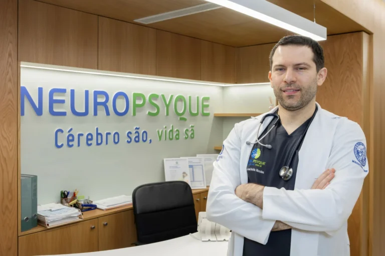 José Padrão Mendes, neurologista e neuropsiquiatra da Clínica NeuroPsyque, em Lisboa, numa entrevista à Business Voice sobre saúde cerebral e cuidados preventivos do cérebro.